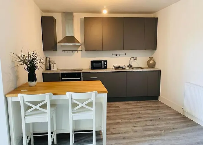 Stunning Huge Openplan 2Bed Flat
